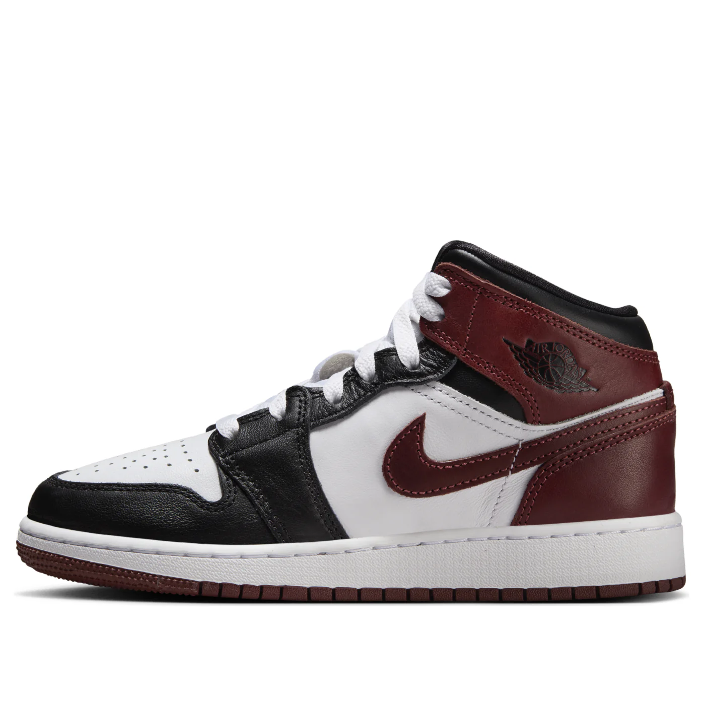 AIR JORDAN RETRO 1 - image 1