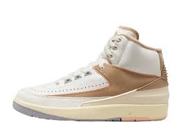 JORDAN RETRO 2 LOW - image 1