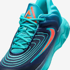 GIANNIS 4 - image 2