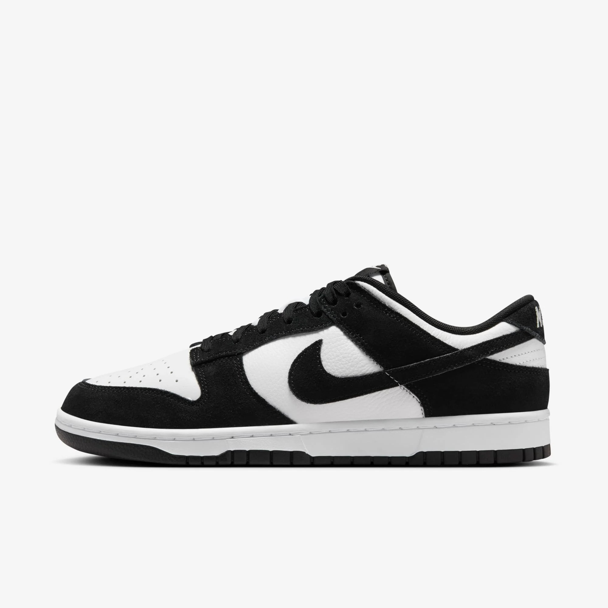DUNK LOW RETRO SE - image 1
