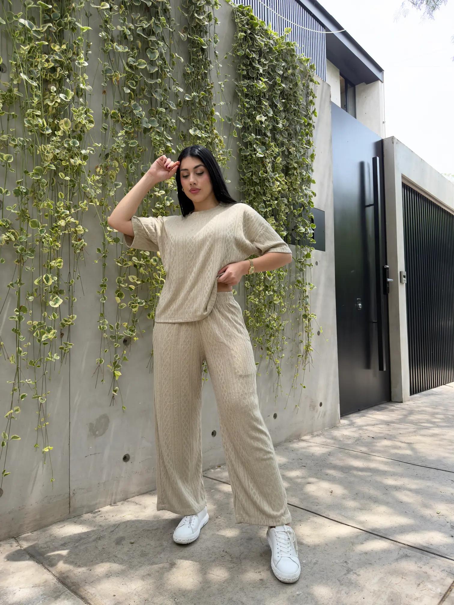 Conjunto polo oversize (Beige) - image 2