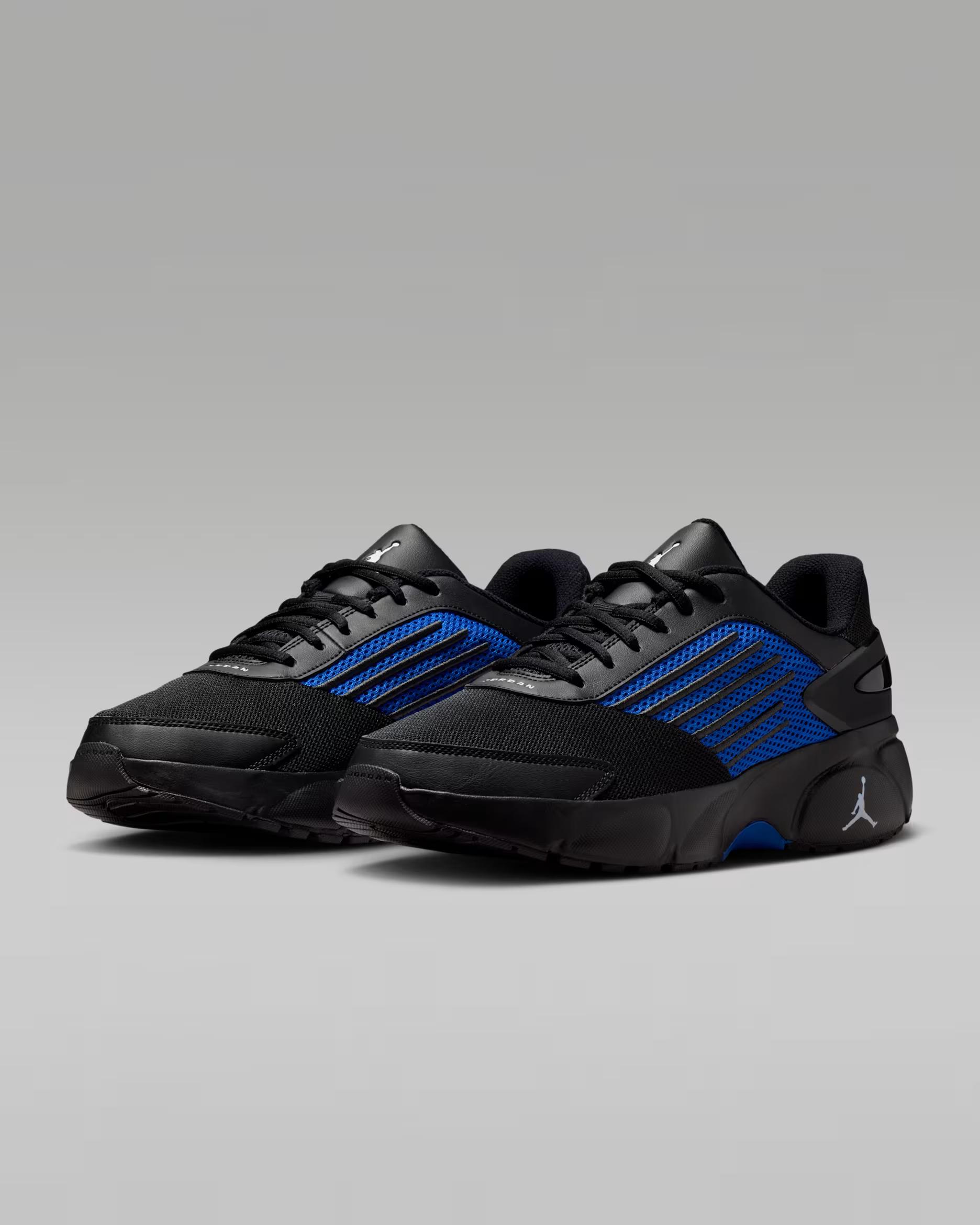 AIR JORDAN TRUNNER FLOW - image 2