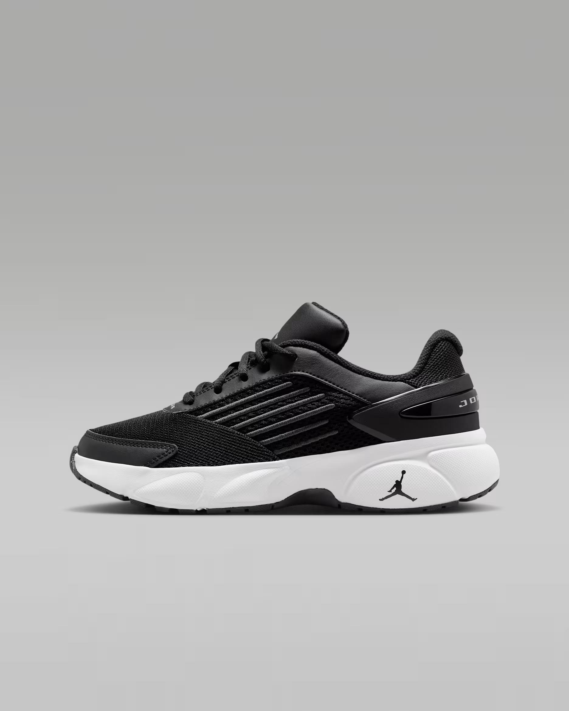 JORDAN TRUNNER NEGRO/BLANCO - image 1