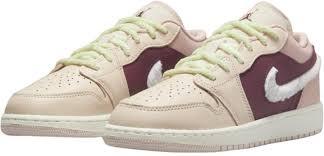JORDAN RETRO 1 SE - image 2